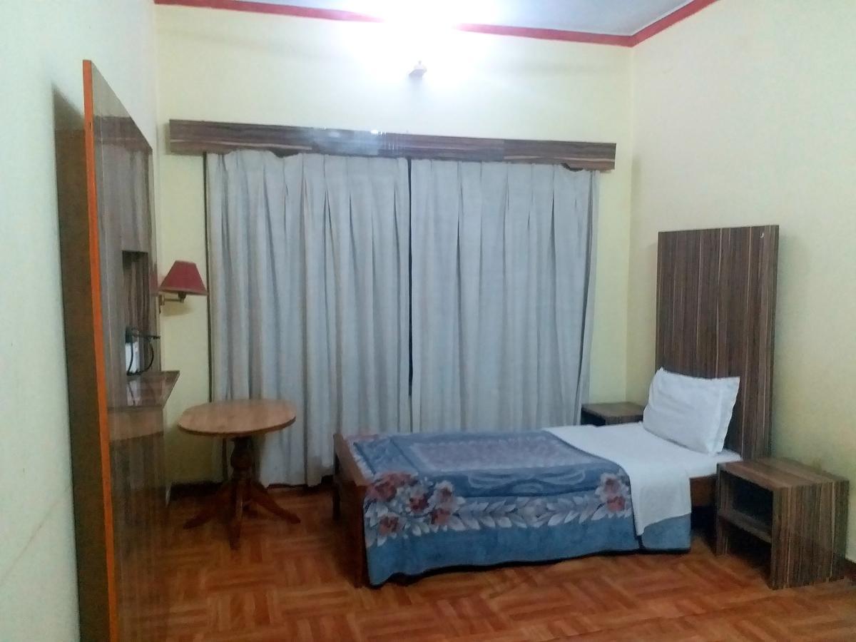 Hotel Marigold Похара Екстериор снимка